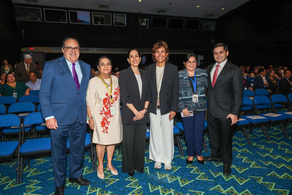 CULTURALES EVENTOS  | ¡Éxito rotundo en la XX Feria Internacional del Libro de Panamá!