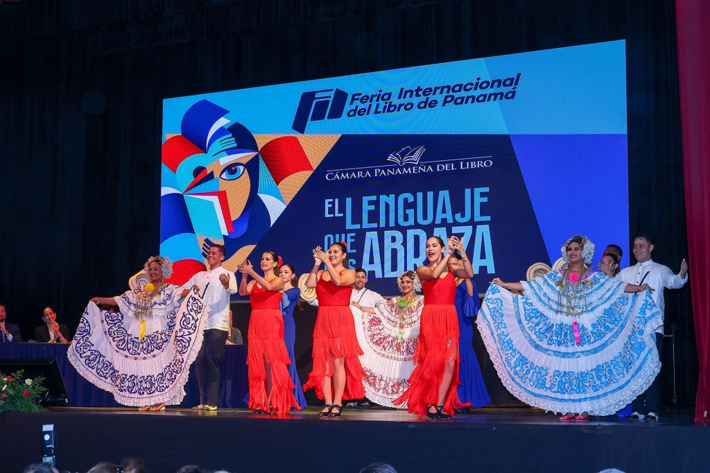 CULTURALES EVENTOS  | ¡Éxito rotundo en la XX Feria Internacional del Libro de Panamá!