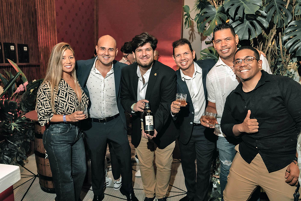 EVENTOS SOCIALES  | RON ABUELO EN EL PANAMA RUM FEST 2024: UN BRINDIS CON LOS ÁNGELES