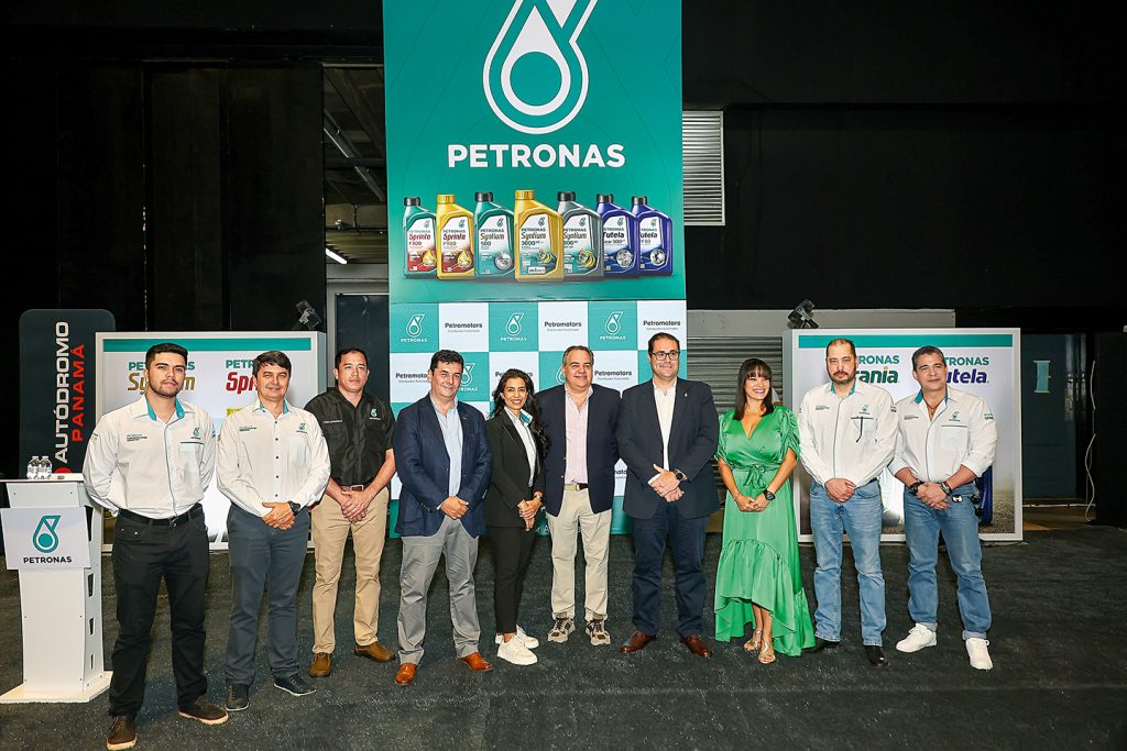 EVENTOS  | PETROAUTOS CELEBRÓ FERIA DE VERANO Y PRESENTÓ PETRONAS